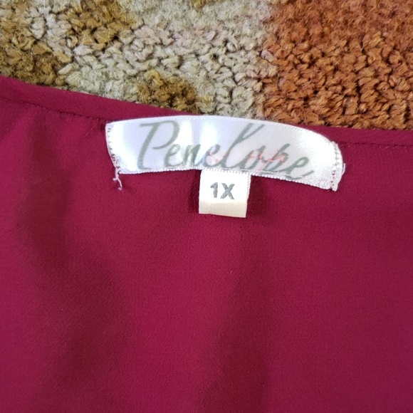 Burgandy shirts with beaded detail. - Picture 2 of 3